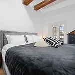 Daire Modern Charm In Old Town