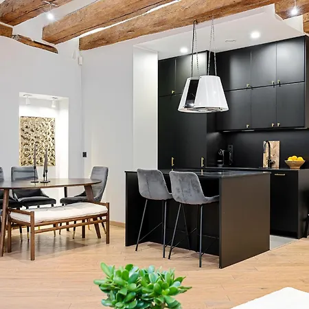 Daire Modern Charm In Old Town *