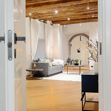 Apartment Modern Charm In Old Town Tallinn