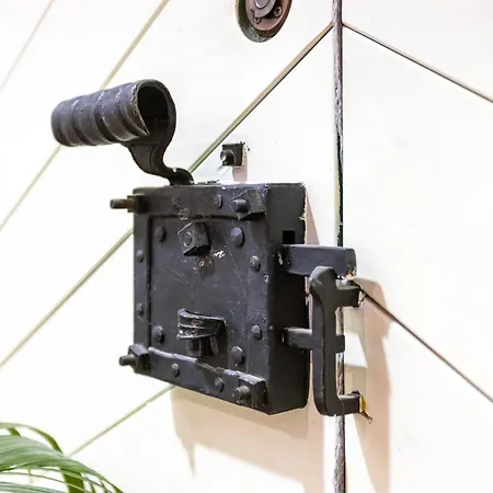 Modern Charm In Old Town Apartamento