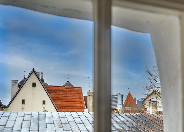 Apartment Modern Charm In Old Town Tallinn